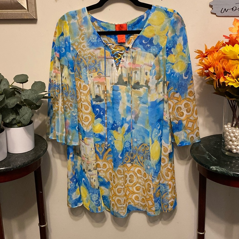 V Christina Pullover Top w/Lining Sz Med. Ties at Neckline. Bell Sleeves w/Slits